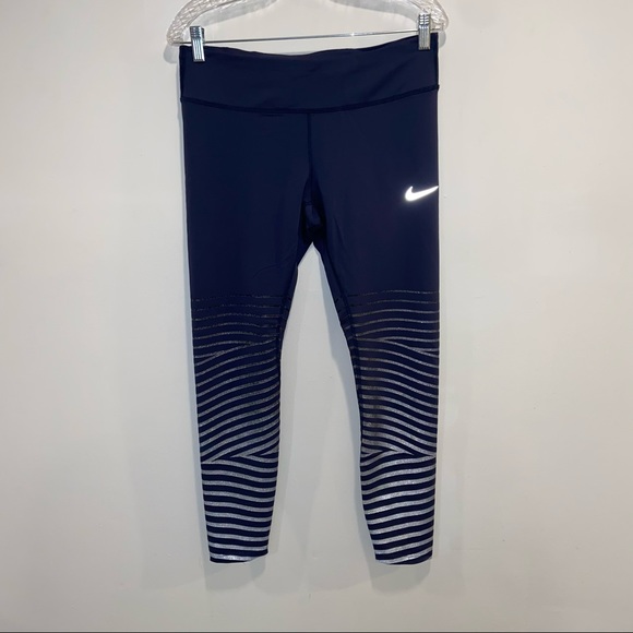 Nike Epic Lux Flash Reflective Performance Legging - Picture 7 of 13